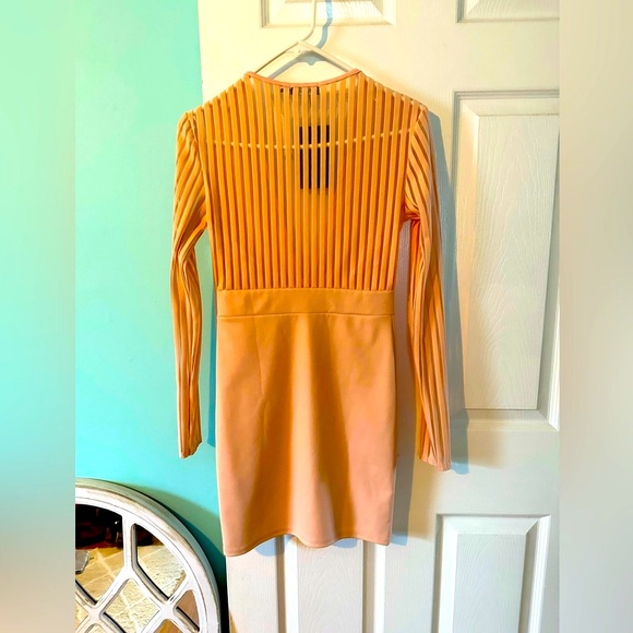 Pretty Little Things dress 💗 - Picture 2 of 3